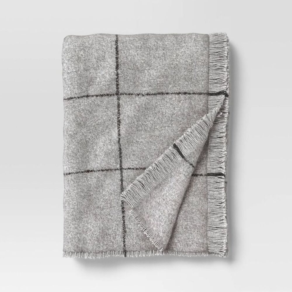 Open Box - Threshold - Windowpane Boucle Throw Blanket Cray/Charcoal - Threshold